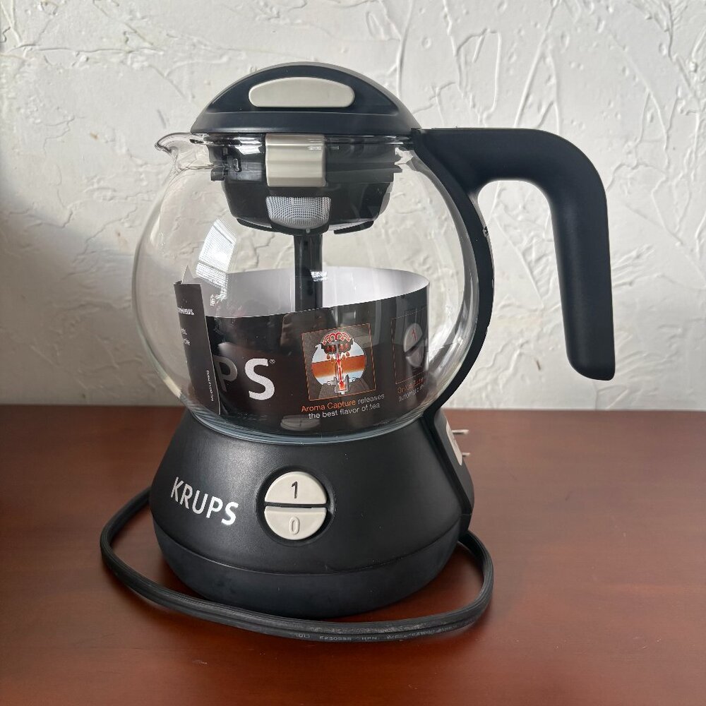 Krups Black 4-Cup Electric Tea Kettle